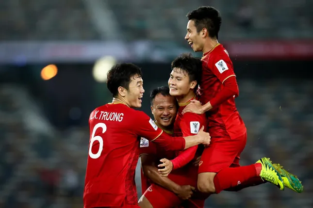 Tuyển Việt Nam gặp Thái Lan trong trận khai mạc King’s Cup 2019 ảnh 1