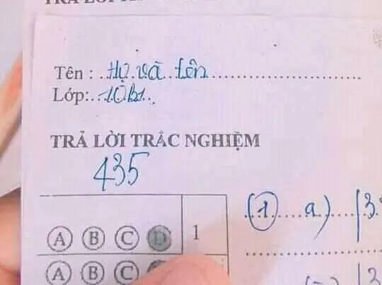 Những khoảnh khắc "mất não" hài hước khiến bạn gật gù: "Ừ đúng, chỉ có thể là học sinh" ảnh 4