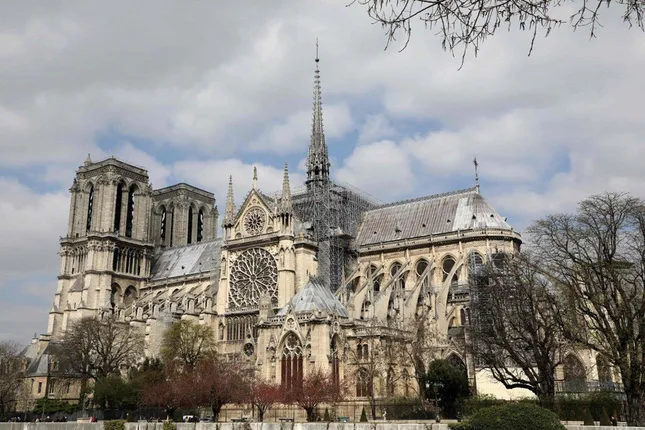 Diện mạo mới của nhà thờ Đức Bà Paris trông như thế nào? ảnh 1