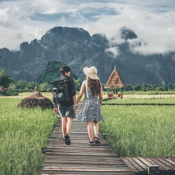 Cây cầu gỗ giữa đồng ruộng xanh rì khiến người ta phải thốt lên: Lào đẹp đến thế này ư? ảnh 19