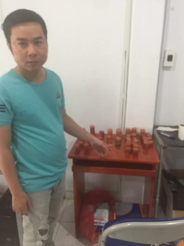 Đường dây làm bằng giả quy mô tại TP.HCM: "Quy trình" giả từ A đến Z ảnh 2