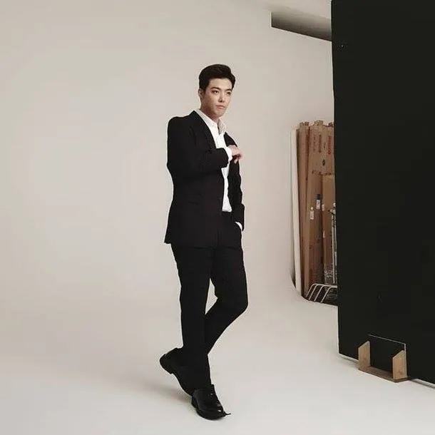 Nam idol gây sốc vì tăng 18 kg trong vòng 3 tháng, rồi lại giảm 9 cân sau 3 tuần ảnh 5