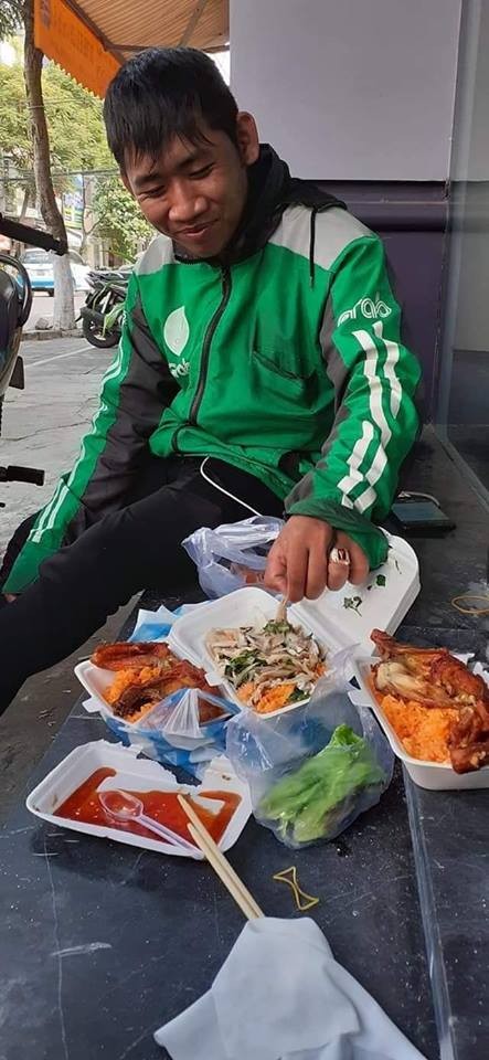 Thương shipper thường xuyên bị "bom hàng", chủ quán Sài Gòn ra quy định "có tâm" ảnh 2