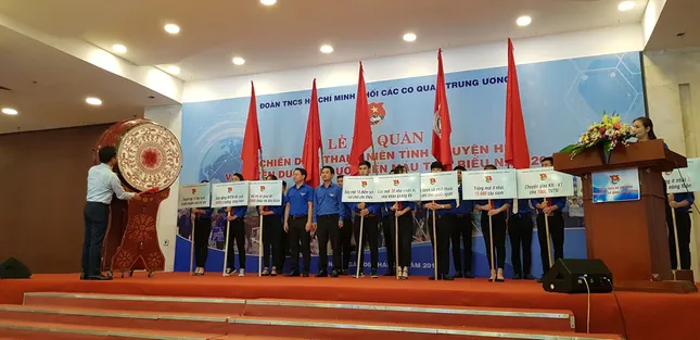 Thanh niên Đoàn khối các cơ quan trung ương ra quân Chiến dịch tình nguyện Hè 2019 ảnh 2