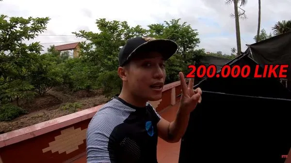 YouTuber NTN nhận "gạch đá" khi thực hiện thử thách làm nhà từ 5.000 ống hút nhựa ảnh 5