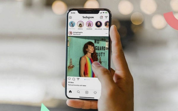 Instagram vừa ra mắt tính năng thêm lời bài hát vào Stories cực hợp cho "hội sống ảo" ảnh 1