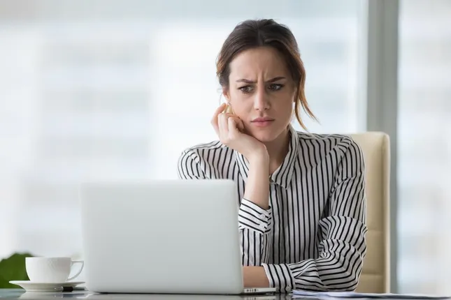 Nguy cơ bị rò rỉ thông tin và những bất cập khi đặt phòng online ảnh 1