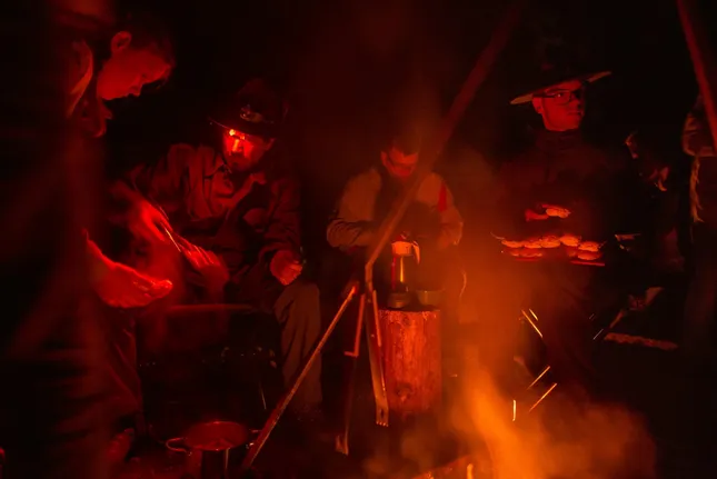 Truyền thống "bỏ rơi" trẻ em trong rừng của người Hà Lan ảnh 9