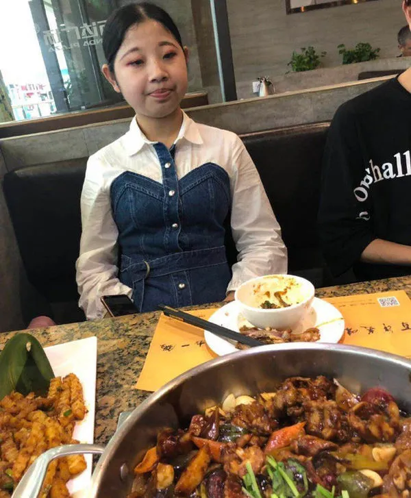 Trót tin vào ảnh lung linh của bạn gái trên mạng, chàng trai "ngã ngửa" khi diện kiến nhan sắc thật ảnh 2