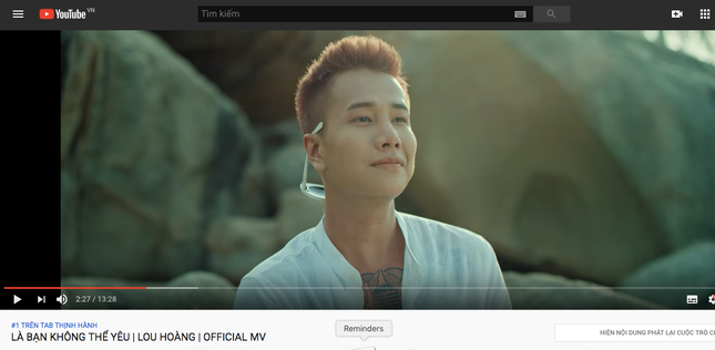"Là bạn không thể yêu" của Lou Hoàng đạt triệu view, chiếm giữ Top 1 Trending Youtube ảnh 1