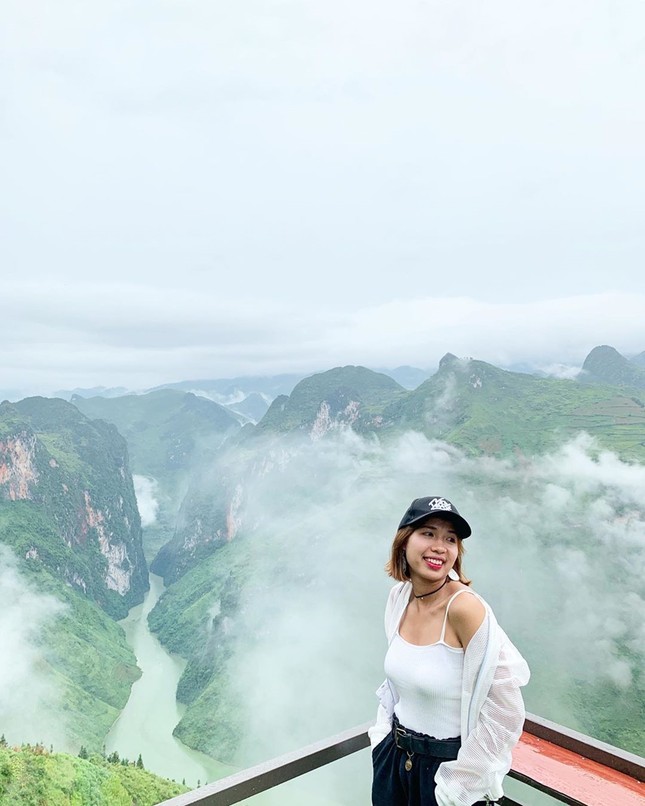 Loạt quán cà phê với tay chạm tới mây trời ở Sa Pa, Đà Lạt ảnh 2