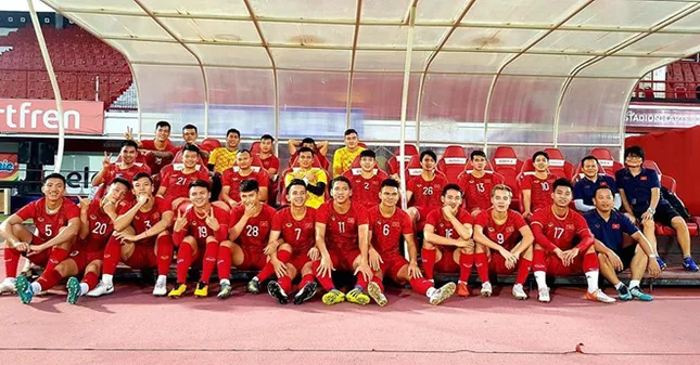 Quang Hải nói sẵn sàng, Văn Toàn khoe ảnh họp báo trước đấu Indonesia ảnh 1