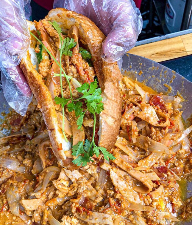 Phải nói là Sài Gòn bắt trend siêu nhanh khi đã có bánh mì dân tổ rồi này ảnh 3