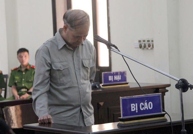 Hiệu trưởng xâm hại tình dục 9 nam sinh lĩnh 8 năm tù ảnh 1