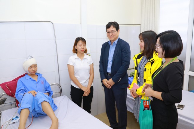Người dân có hoàn cảnh khó khăn tại Thái Nguyên được khám, chữa bệnh miễn phí ảnh 2