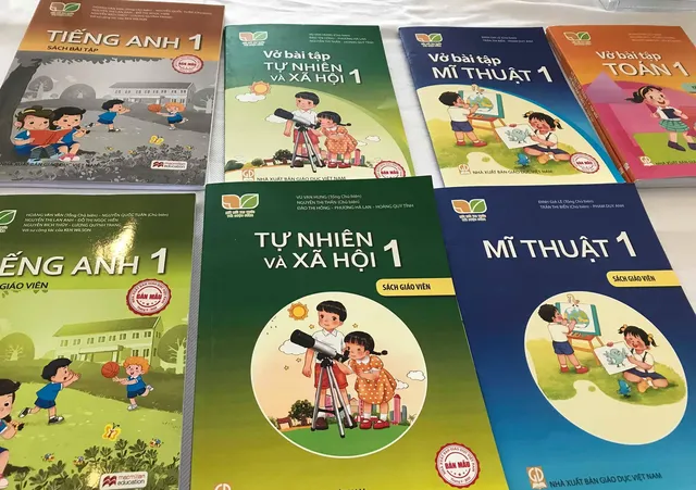NXB Giáo dục: Sẽ tăng giá sách giáo khoa của chương trình phổ thông mới ảnh 2