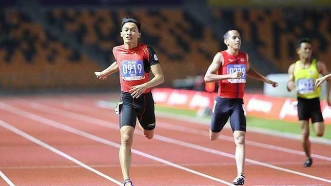 VĐV Việt Nam "múa quạt" trước khi bắt đầu phần thi đấu tại SEA Games 30 ảnh 4