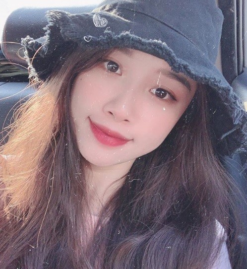Nhọ như Văn Toàn: Lâu lâu mới đăng hình "sống ảo", chưa được khen thì đã bị bạn gái bắt lỗi ảnh 5