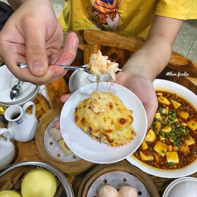 Món ngon cuối tuần: mai cua phủ phô mai đầy lạ vị, hút giới trẻ ở TP.HCM ảnh 4