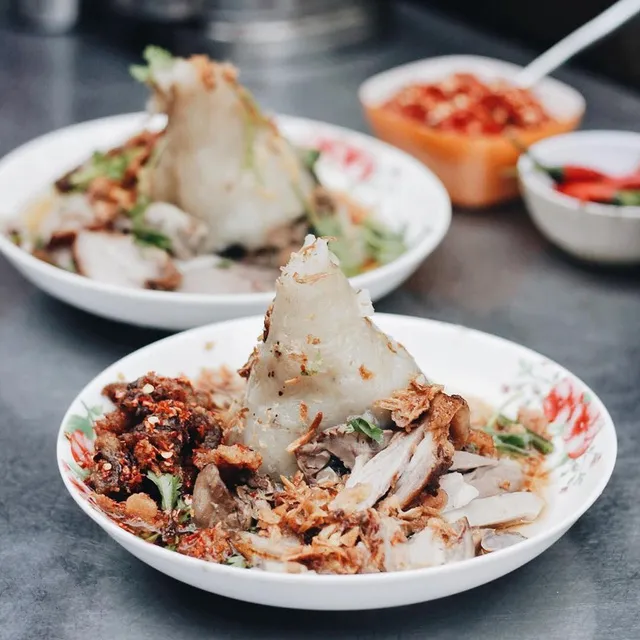 Những món ăn lạ vị hút khách ở TP.HCM ảnh 2