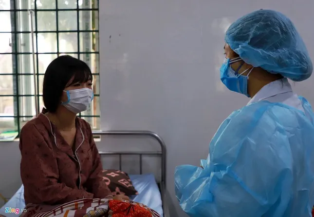 Bé 3 tháng tuổi dương tính với virus corona là ca thứ 15 tại Việt Nam ảnh 1