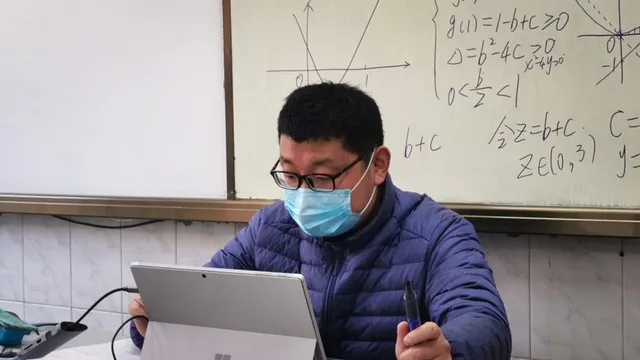 Học sinh Trung Quốc sợ kỳ thi cuối cấp gaokao hơn cả... virus corona ảnh 1