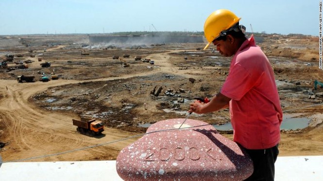 Báo cáo mới: Trung Quốc dùng ngoại giao bẫy nợ để mở rộng ảnh hưởng - ảnh 1