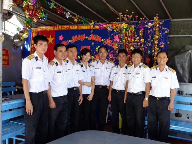 Lữ đoàn tàu không số đón xuân - ảnh 12
