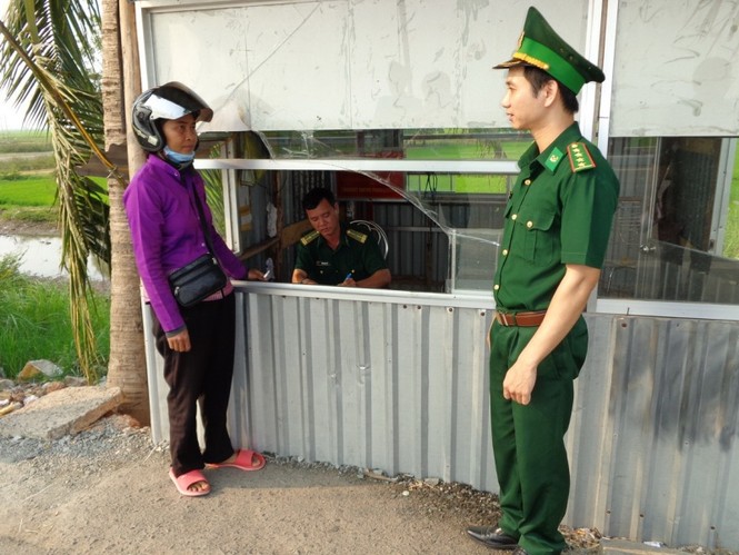 Biên phòng An Giang trấn áp tội phạm vùng biên - ảnh 3