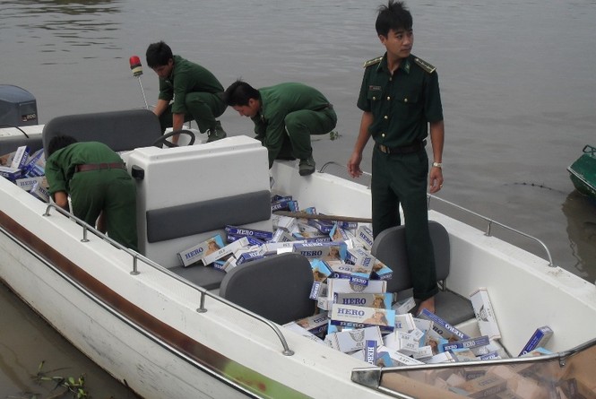 Biên phòng An Giang trấn áp tội phạm vùng biên - ảnh 11