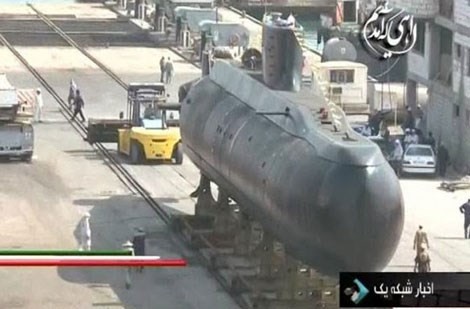 Tiết lộ 'sốc' về hạm đội tàu ngầm mini Iran - ảnh 1
