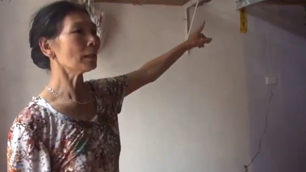 10 video ‘hot’: Cảnh sát nổ súng bắt thanh niên 'ngáo' đá - ảnh 6
