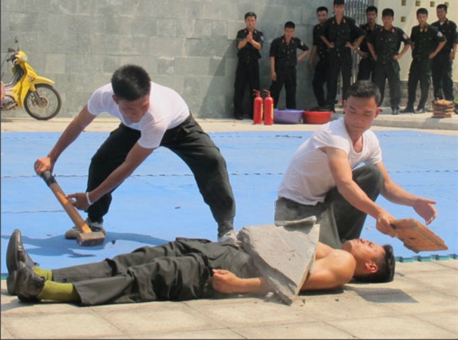 Cảnh sát cơ động Đà Nẵng lộ tuyệt kỹ võ công - ảnh 8