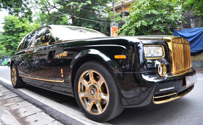 Rolls-Royce Phantom Rồng độ vàng cực độc trên phố Hà Nội - ảnh 12