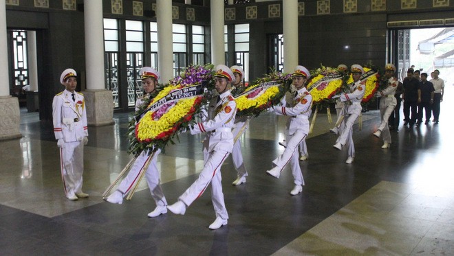 Nghẹn ngào tiễn biệt nhà văn Tô Hoài - ảnh 3