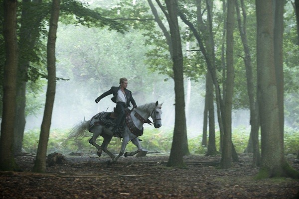 Hé lộ hình ảnh thế giới thần tiên trong ‘Into the Woods’ - ảnh 8