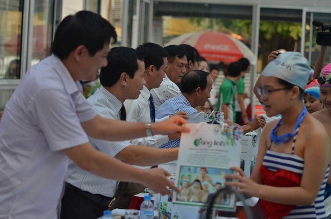 Dạy bơi cho học sinh ở Thủ đô - ảnh 10