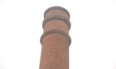 Ngắm “Cột chống trời” trước khách sạn 5 sao - ảnh 9