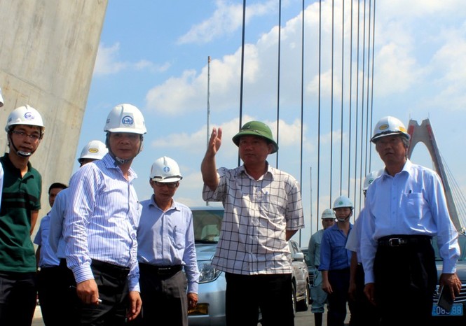 Bộ trưởng Đinh La Thăng nói về văn hóa giao thông Hà Nội - ảnh 1
