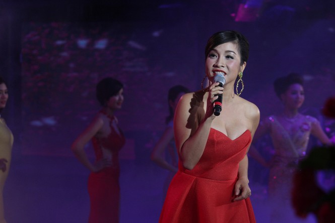 Mỹ Linh đằm thắm giữa dàn ứng viên Hoa hậu Việt Nam 2014 - ảnh 8