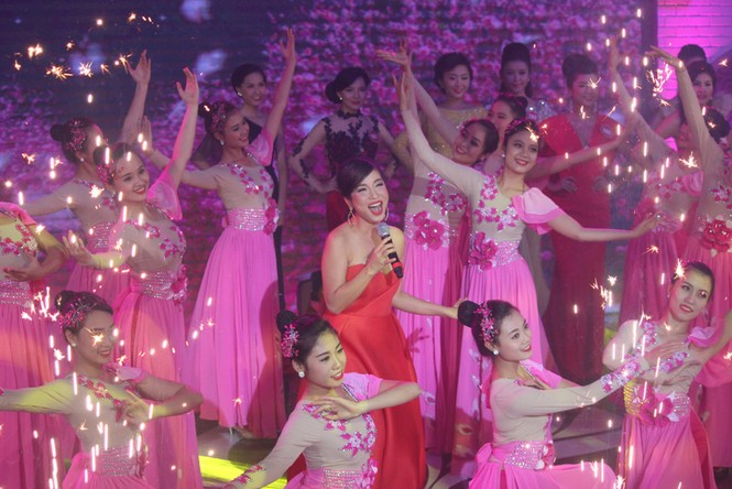 Mỹ Linh đằm thắm giữa dàn ứng viên Hoa hậu Việt Nam 2014 - ảnh 9