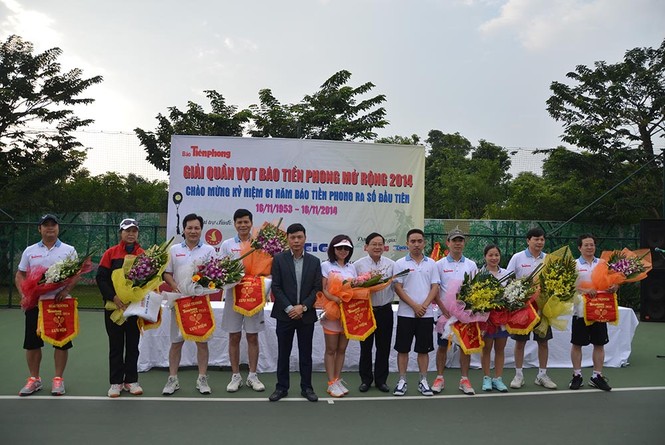 Sôi động giải quần vợt báo Tiền Phong mở rộng 2014 - ảnh 8