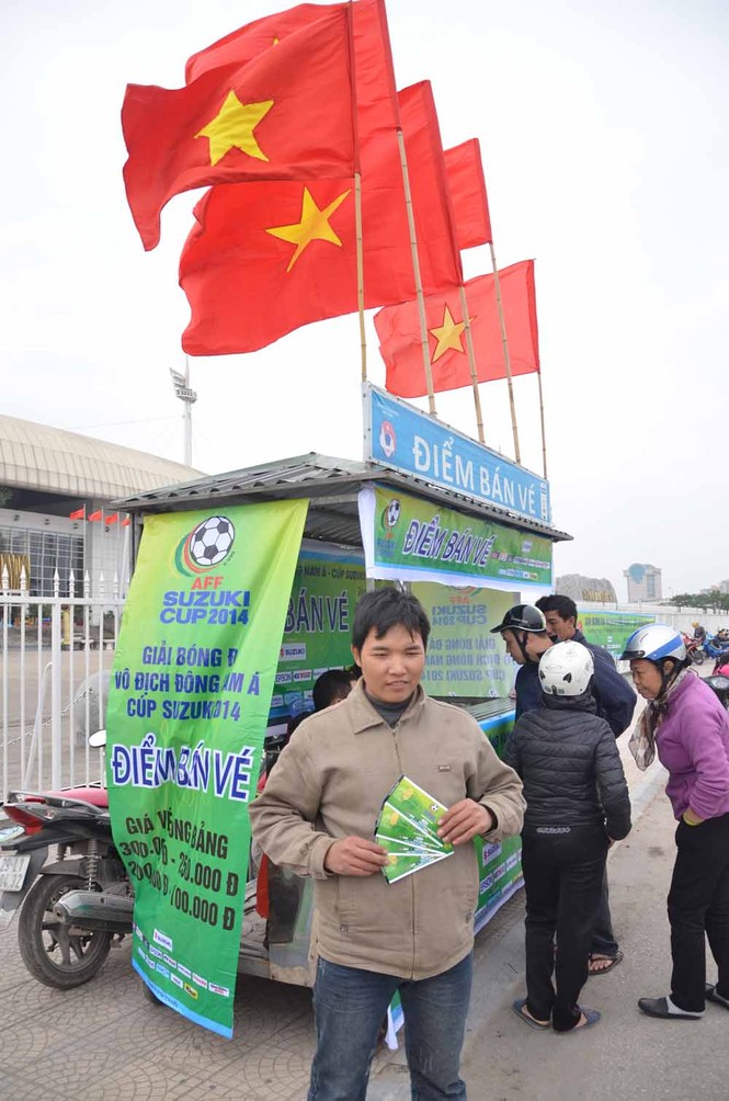 Sân Mỹ Đình vắng người mua vé AFF Cup 2014 - ảnh 3