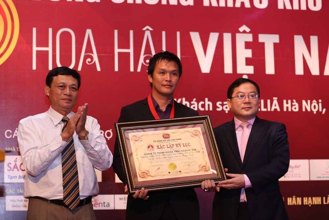 Những điều chưa tiết lộ về vương miện 2,5 tỷ đồng - ảnh 4