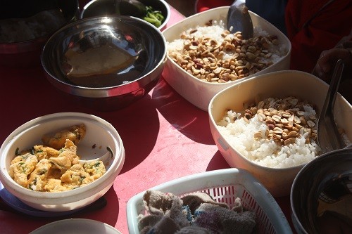 Tấm lòng sinh viên sưởi ấm vùng cao Tây Bắc - ảnh 5