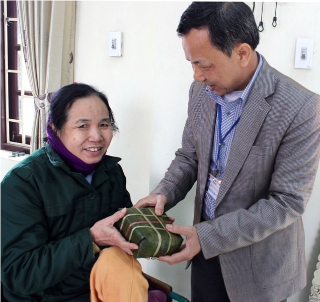 Trao quà Tết cho thương binh nặng tại Thái Bình - ảnh 3