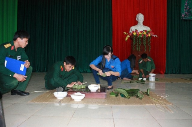 Tết ở đơn vị - ảnh 2