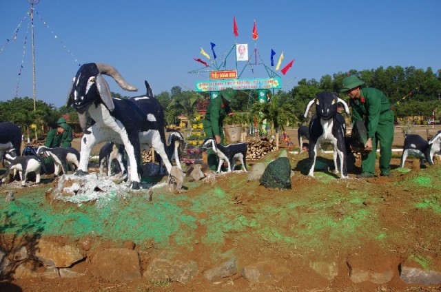 Tết ở đơn vị - ảnh 3