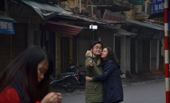 Có một Hà Nội thật lạ sáng mồng Một Tết - ảnh 2