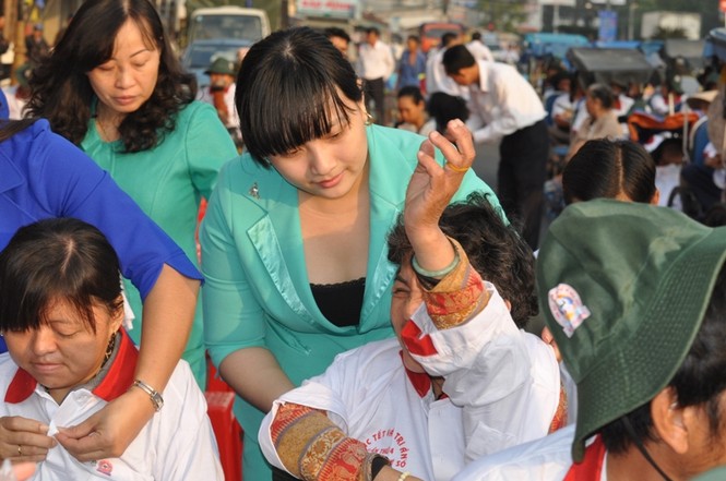 Kiên Giang: Tri ân người khuyết tật bán vé số - ảnh 5